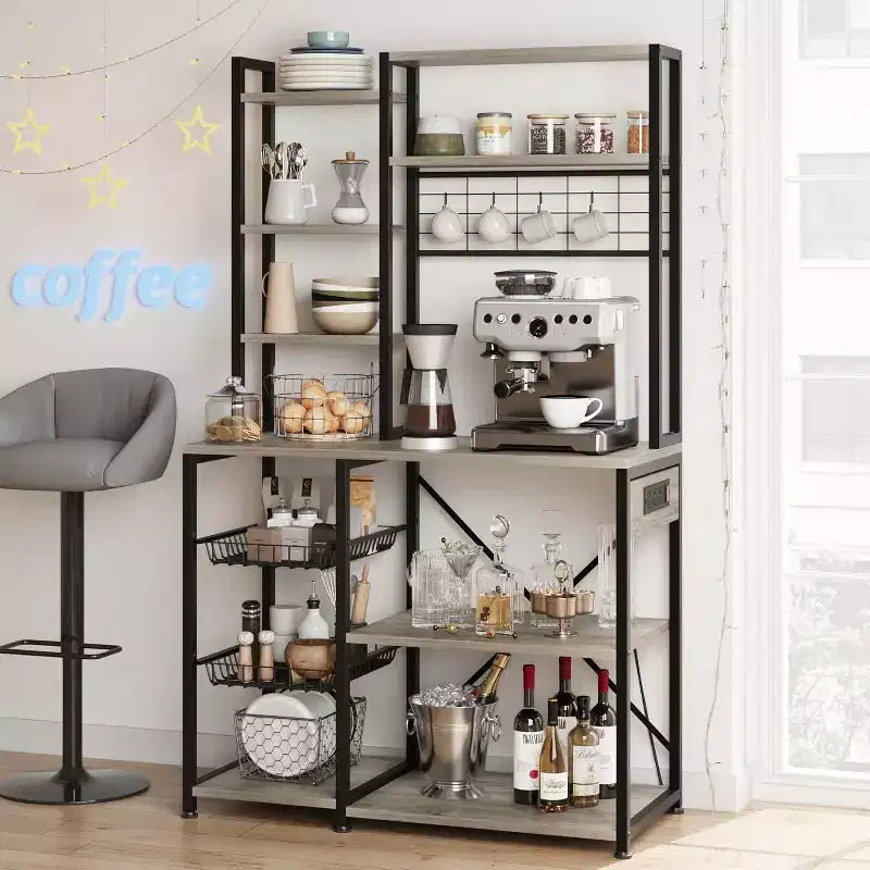 Scaffale da Panettiere a 7 Ripiani Marrone/Grigio con Presa di Corrente, Cassetti a Rete e Ganci, 1 Postazione